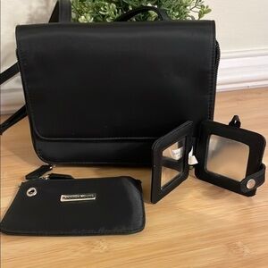 Jennifer Moore Crossbody Bag with Flap-Zip Closure-100% Ny-excellent condition